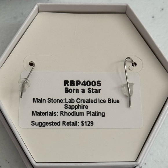 Bomb Party September 2021 Earrings- New in box - Picture 4 of 5